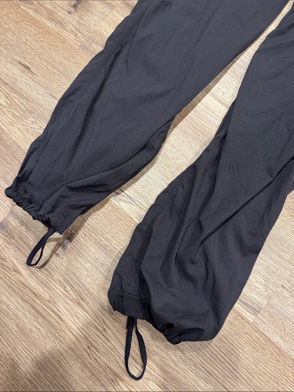 lululemon women’s Black dance studio Pants - Picture 3 of 3